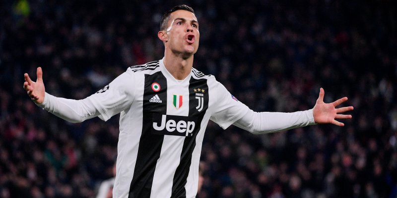 “Yuventus” Ronaldonu saxladı