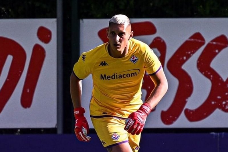 “Fiorentina”da yeni qapıçı