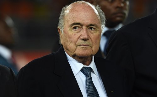 Blatter futbolu limonla müqayisə etdi