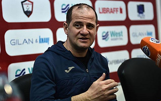 Elmar Baxşıyev rəqiblərinə dişini göstərdi - YAZI