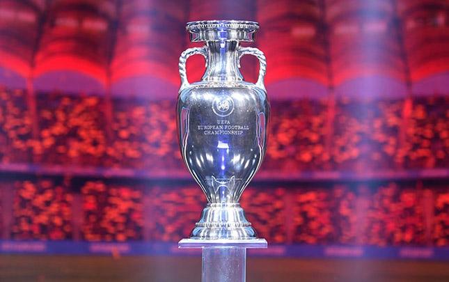Futbol üzrə Avropa çempionatı Türkiyə və İtaliyada keçiriləcək Futbol üzrə Avropa çempionatı Türkiyə və İtaliyada keçiriləcək