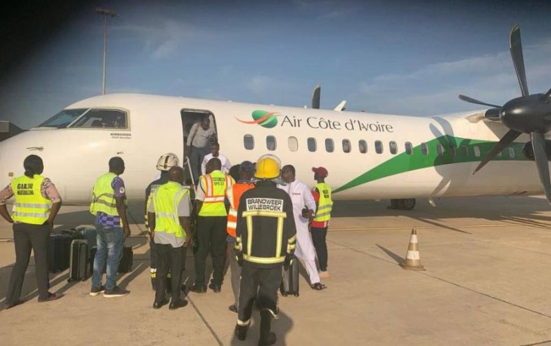 Qambiya millisinin futbolçuları huşunu itirdi, təyyarə təcili eniş etdi -