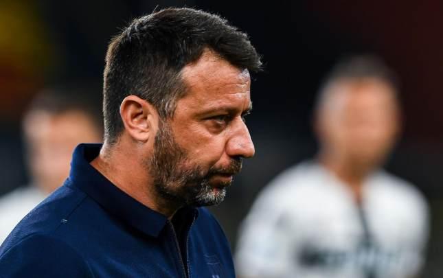 Futbolçuya kəllə atan baş məşqçi istefaya göndərildi