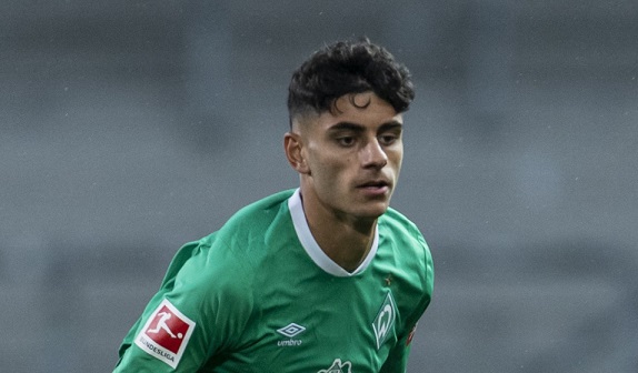 “Verder”in futbolçusu “Frayburq”a keçdi –
