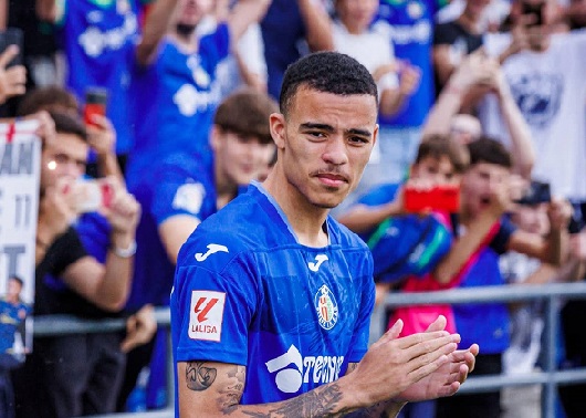 İngiltərəli futbolçu bunu ilk dəfə bacardı