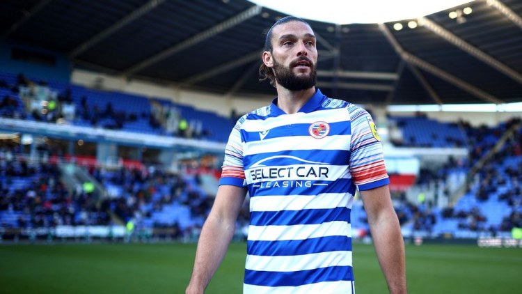 İngiltərə millisinin hücumçusu Endi Kerroll 4-cü divizion klubuna keçdi - İngiltərə millisinin hücumçusu Endi Kerroll 4-cü divizion klubuna keçdi -