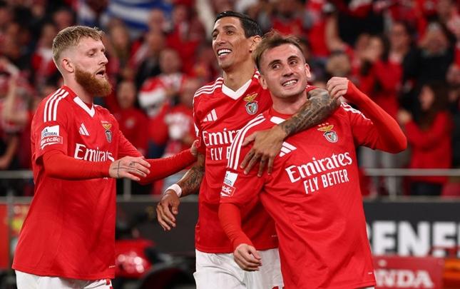 Kerem Aktürkoğlu Portuqaliya çempionatında şou göstərir - Kerem Aktürkoğlu Portuqaliya çempionatında şou göstərir -