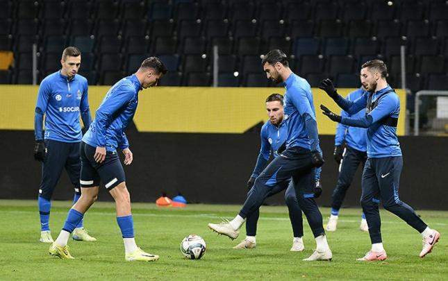 Azərbaycan millisi İsveçdə məşqə çıxdı -