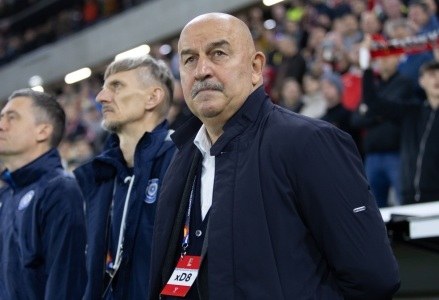 Qazaxıstan millisinin baş məşqçisi Çerçesov istefaya göndərildi -