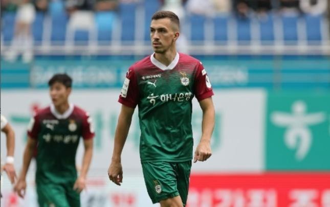 Millimizin üzvü 90 dəqiqə oynadı, komandası liderliyini qorudu