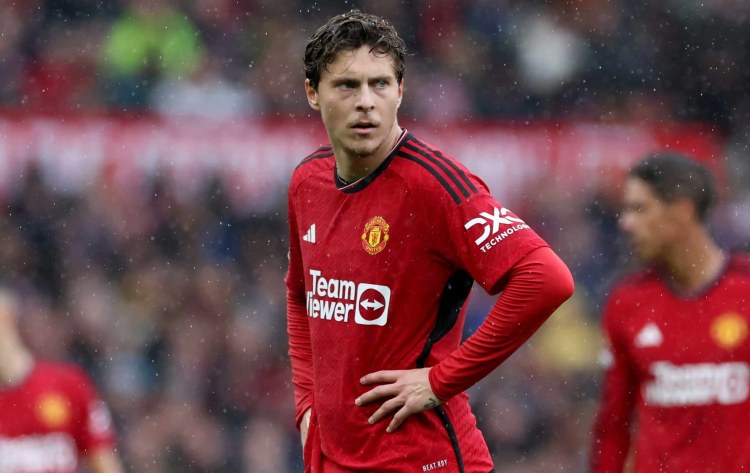 İsveçli müdafiəçini 2 klub istəyir -