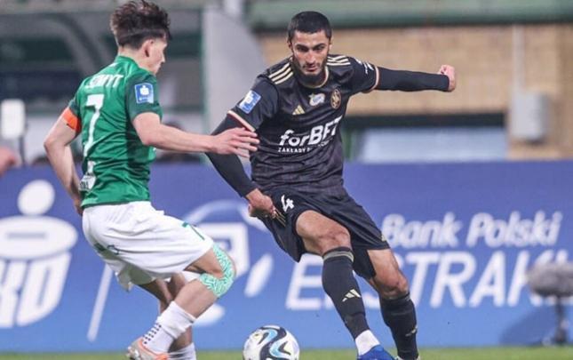 Azərbaycanlı futbolçu Polşa klubundan ayrıldı
