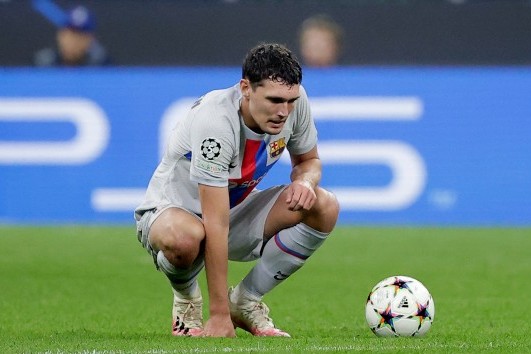 Danimarkalı futbolçu “Barselona”nı tərk etmək istəmir -