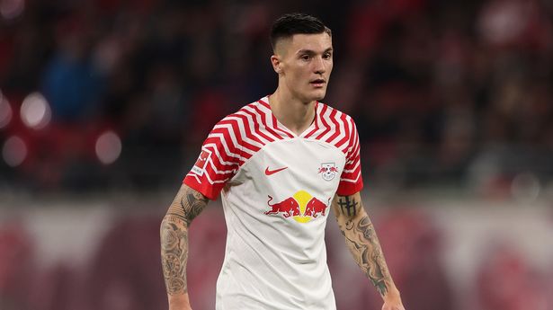 “Arsenal”  hücumçu Benjamin Şeşkonu transfer etmək istəyir -