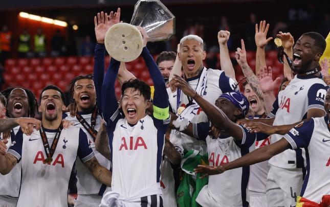 Avroliqanın qalibi dörd futbolçu ilə vidalaşdı