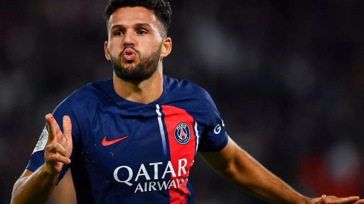 PSJ-nin 2 futbolçusu 