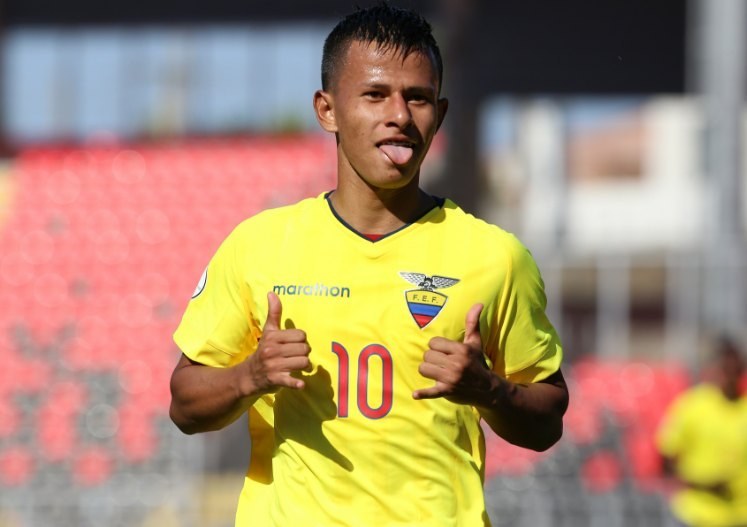 “Neftçi” daha bir legionerin transferini bitirdi -