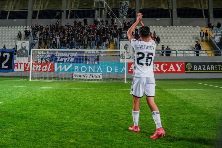 “Qarabağ” daha iki oyunçusunu onlara icarəyə verdi - “Qarabağ” daha iki oyunçusunu onlara icarəyə verdi -