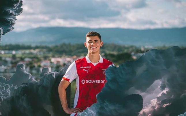 PSJ futbolçusunu icarəyə verdi -