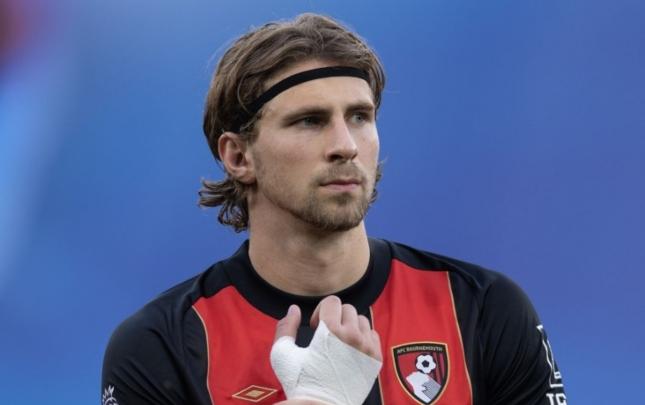 Ukrayna millisinin müdafiəçisi PSJ-də -