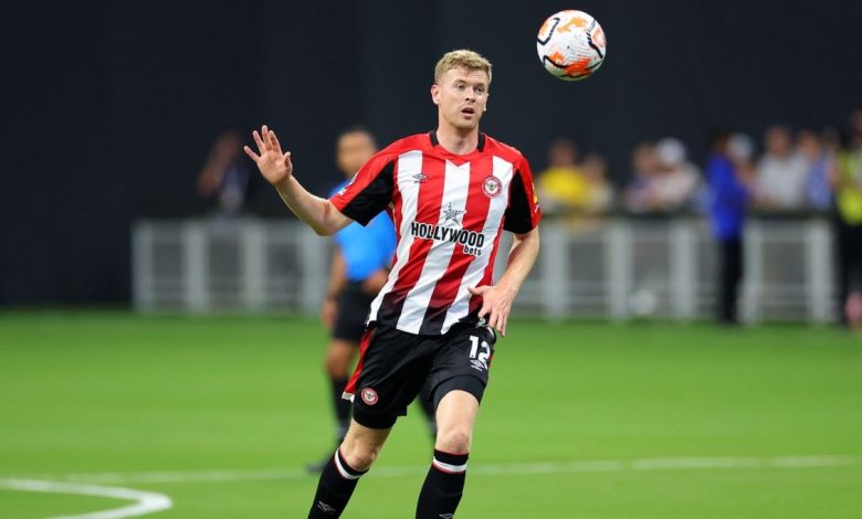 “Liverpul” irlandiyalı müdafiəçini “qaralayıb” -