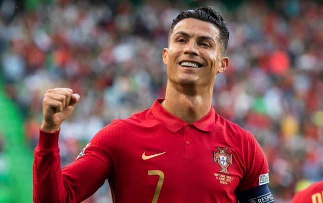 40 yaşlı Ronaldo Portuqaliya millisinə çağırıldı - 40 yaşlı Ronaldo Portuqaliya millisinə çağırıldı -