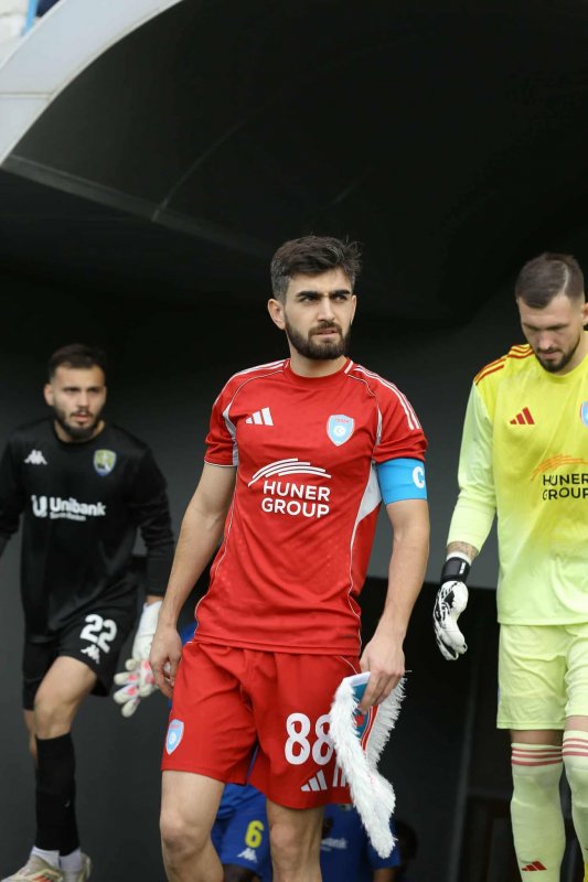 Faiq Hacıyev : “Turan Tovuz”un kapitanı olmaq mənim üçün şərəfdir
