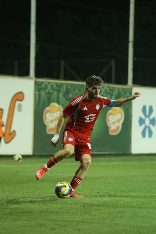 Faiq Hacıyev : “Turan Tovuz”un kapitanı olmaq mənim üçün şərəfdir"