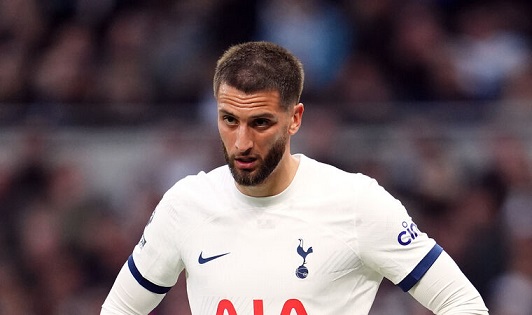 “Tottenhem” futbolçusu ilə uzunmüddətli müqavilə imzalayıb -