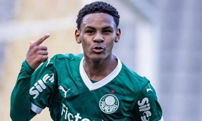 “Barselona” braziliyalı futbolçu üçün danışıq aparıb -