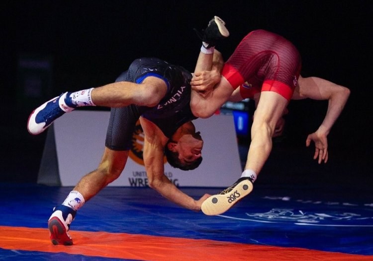 Millimizin 5 üzvü mübarizəyə başlayır -