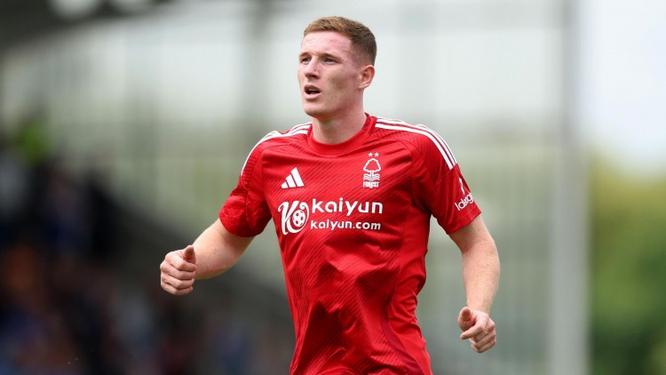 “Mançester Siti” Elliot Andersonun transferinə çox yaxındır -