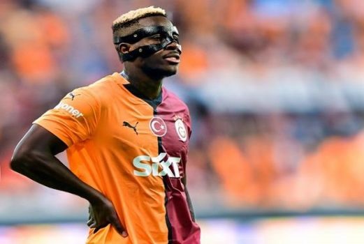 Osimhen İngiltərənin top-klubunun hədəfindədir -