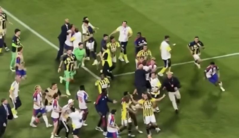 “Fənərbaxça”nın futbolçusuna Fransada hücum edildi -