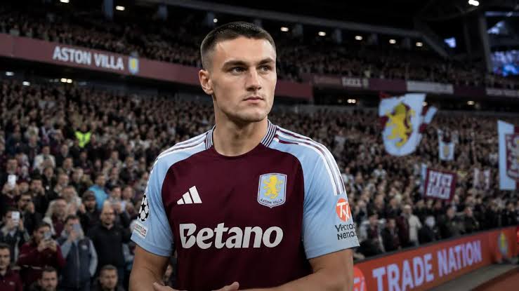 “Aston Villa” 35 milyon avroya müdafiəçi alıb -