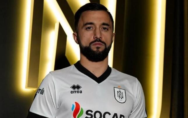 “Neftçi” futbolçusu Elvin Camalov ilə müqaviləyə xitam verdi