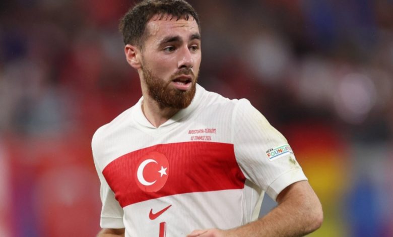 Türkiyə millisinin üzvü Orkun Kökçü 