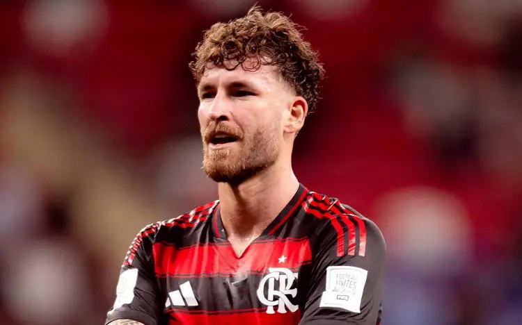 “Qalatasaray” klubu “Flamenqo”nun müdafiəçisini transfer etmək istəyir -